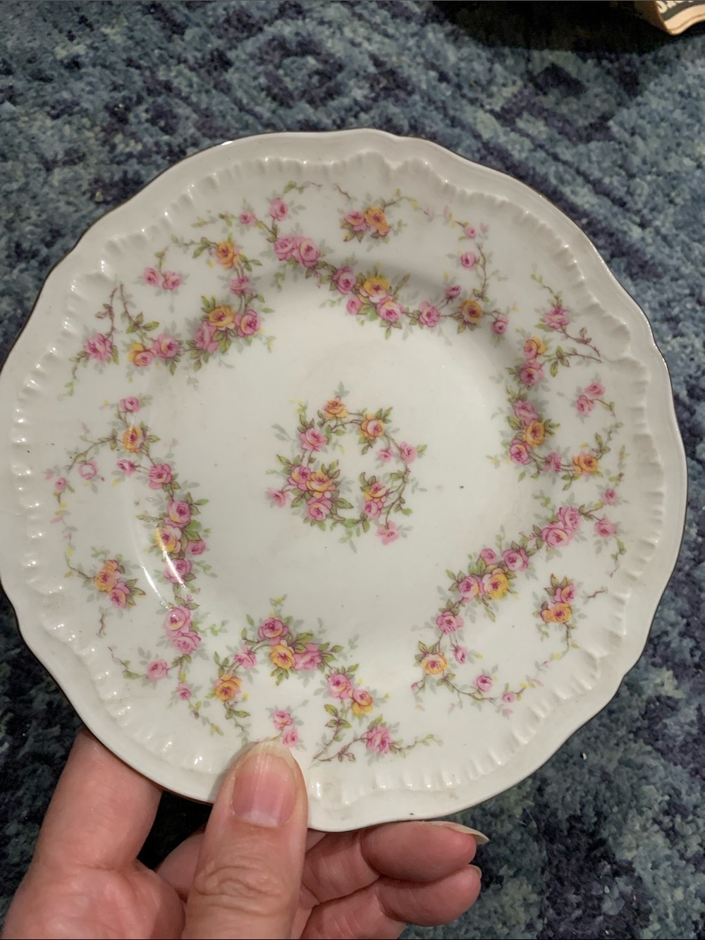 Theodore Haviland Naomi Rose saucer w gold plate trim in good vintage condition